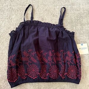 Arizona Jean Company Navy and Red Embroidered Crop Top